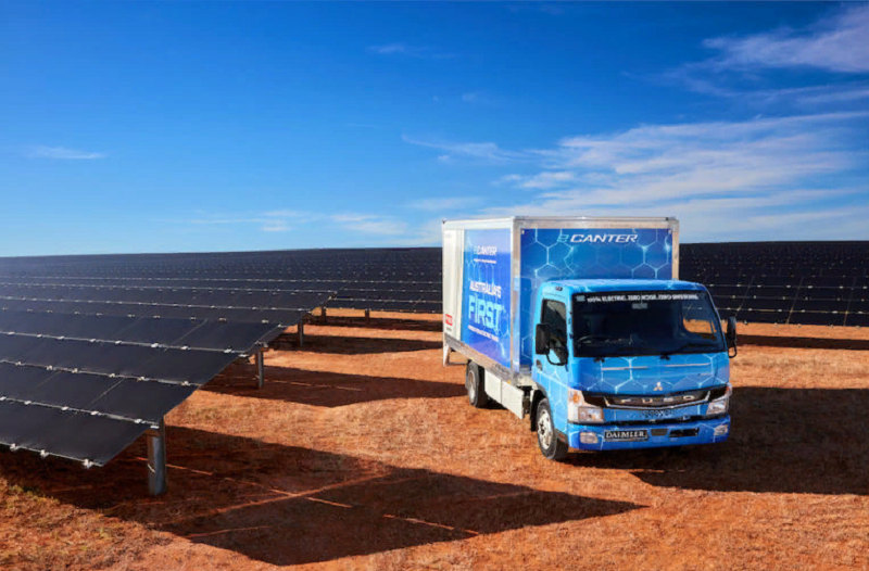 японский грузовик FUSO eCanter